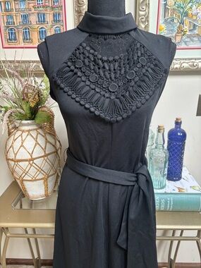 TONI TODD VINTAGE 1970’S BLACK MAXI DRESS SHEER CROCHETED TIE SASH DRESS SZ 10